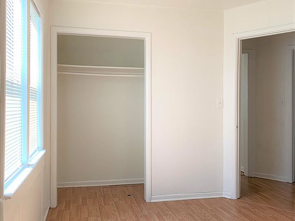 5th image of 4309 SE 43rd St