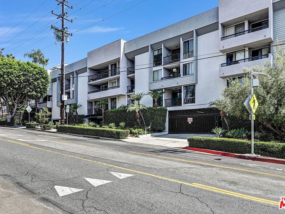 1st image of 906 N Doheny Dr APT 309