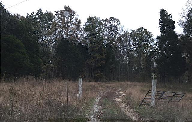 2nd image of 10200 Bluebird Rd