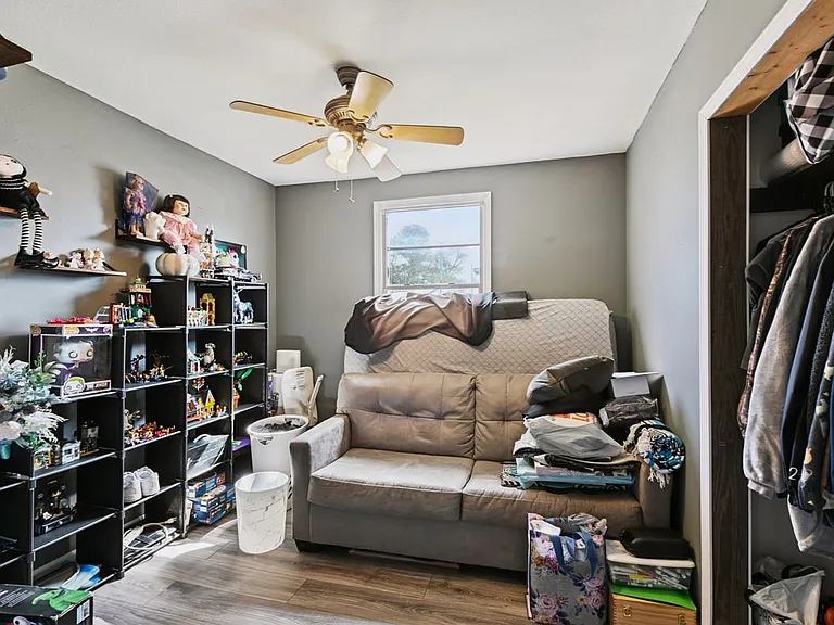 2420 Fenelon St — Photo 5
