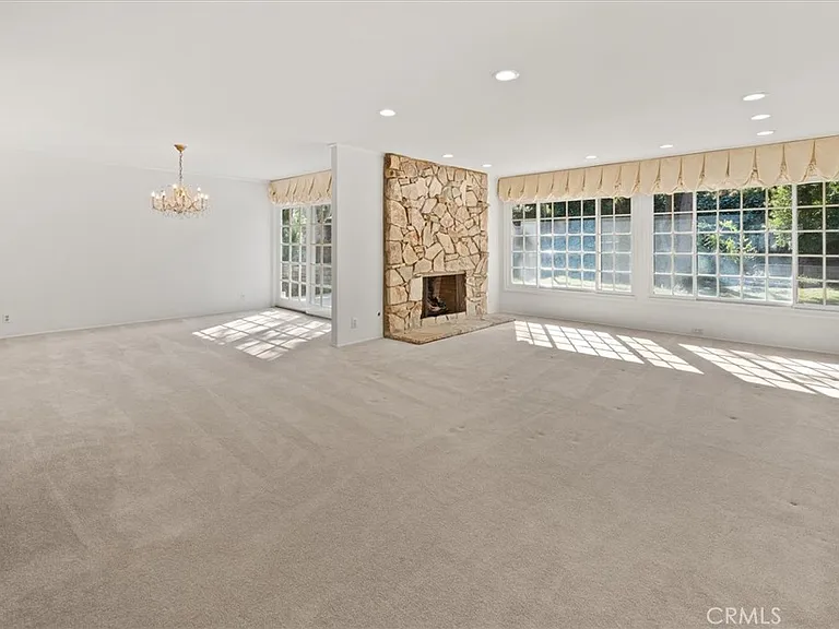 19100 Castlebay Ln — Photo 10