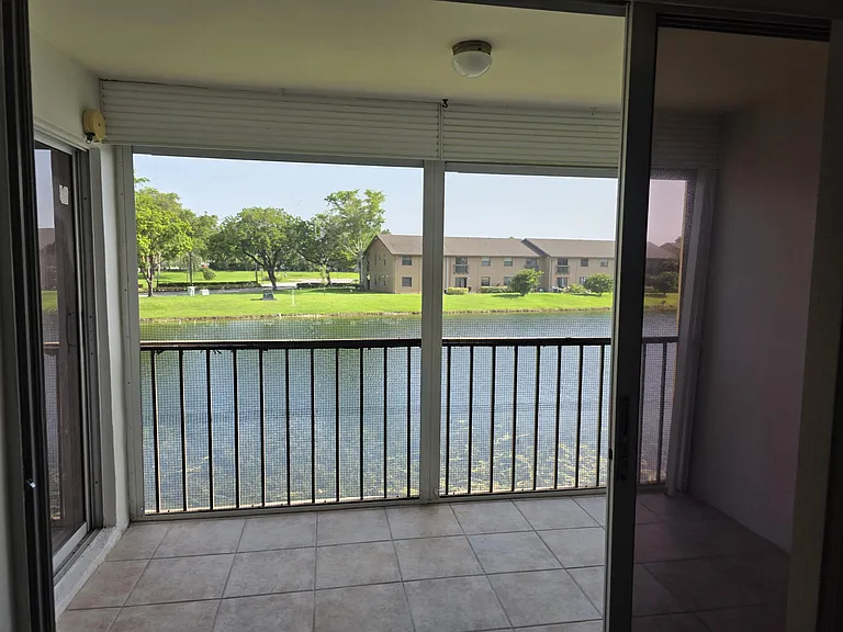 3905 N Nob Hill Rd #206 — Photo 31