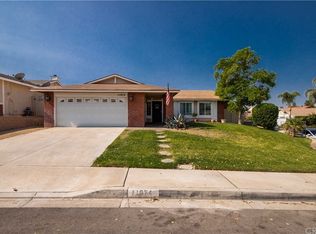 11974 Mangrove Ct, Fontana, CA 92337