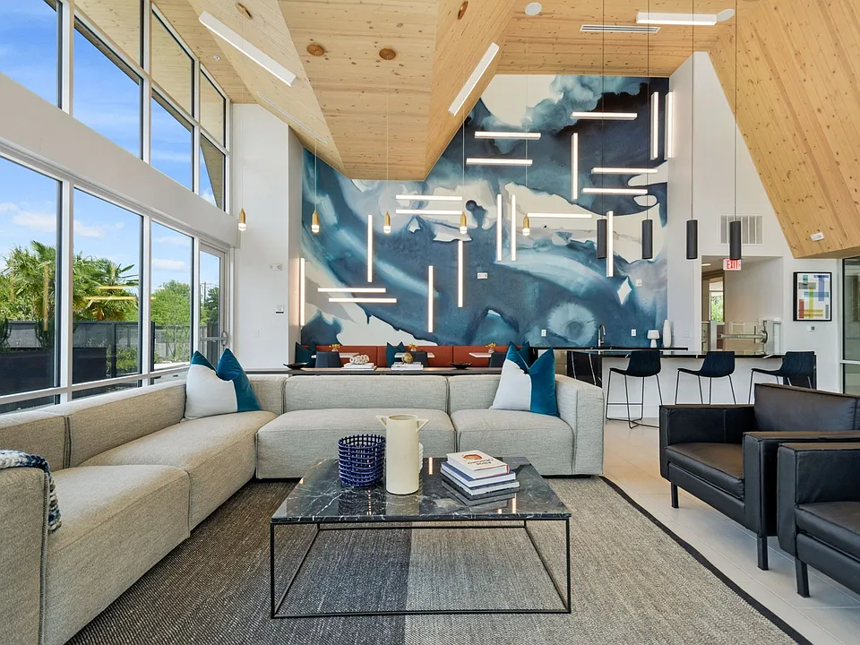 Resident Lounge with Wi-Fi