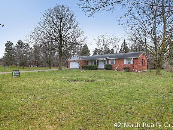 2nd image of 13820 Windemere Dr NW