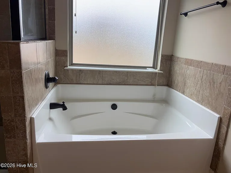 717 Porter Ln — Photo 13