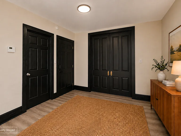 335 Crescent St NE #2 — Photo 5