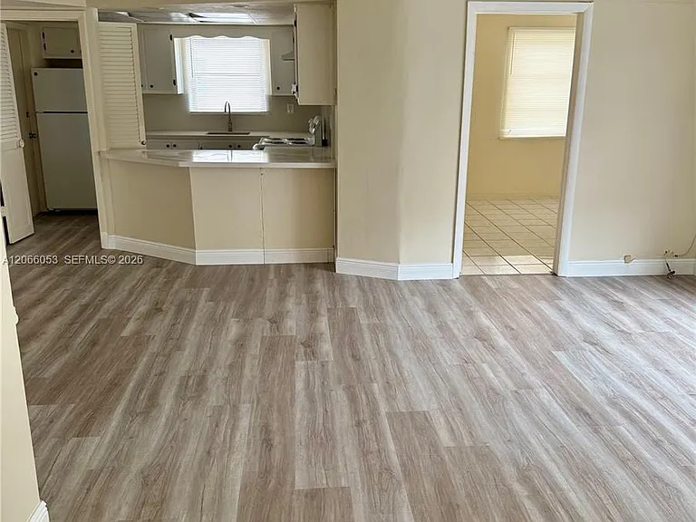 9390 E Bay Harbor Dr #10 — Photo 1