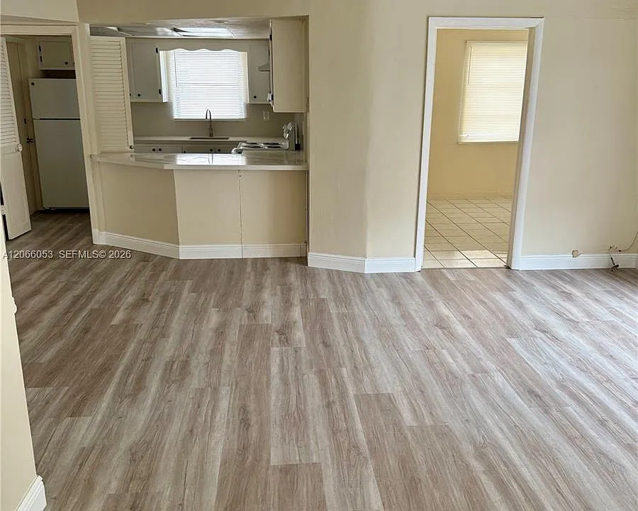 9390 E Bay Harbor Dr #10
