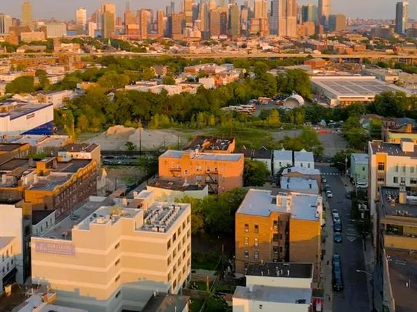 374 Summit Ave, Jersey City, NJ 07306