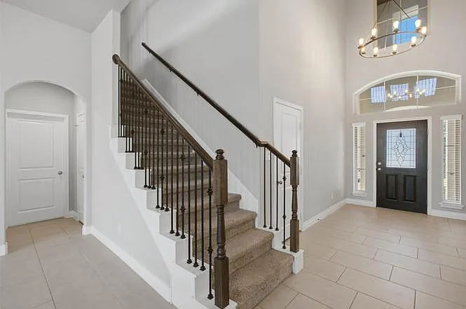 110 Lullaby Dr — Photo 6