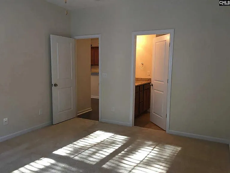 124 Wainscot Oak Ln — Photo 8