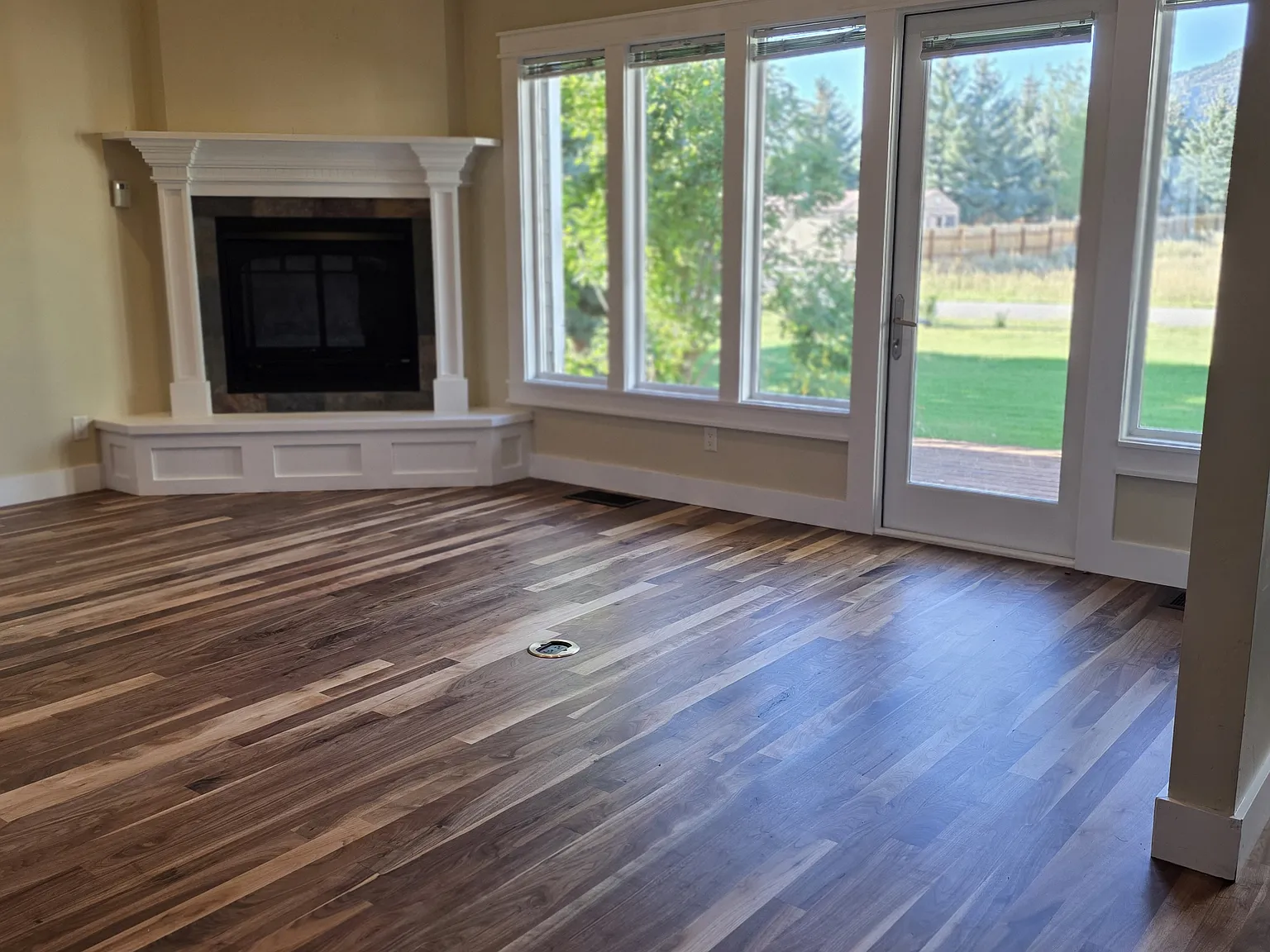 4 bed, 2076 sqft, $4,000 — Photo 2