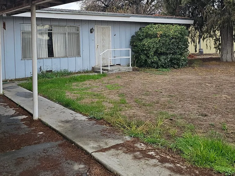 11597 S Academy Ave — Photo 3