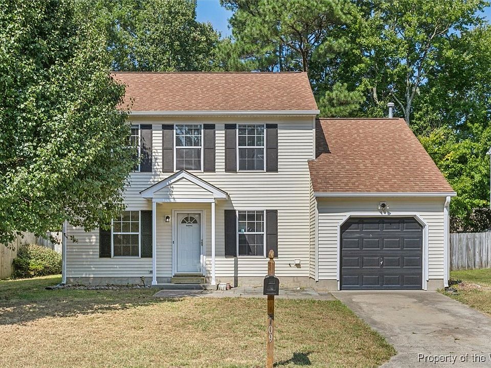 1st image of 709 Prince Ct