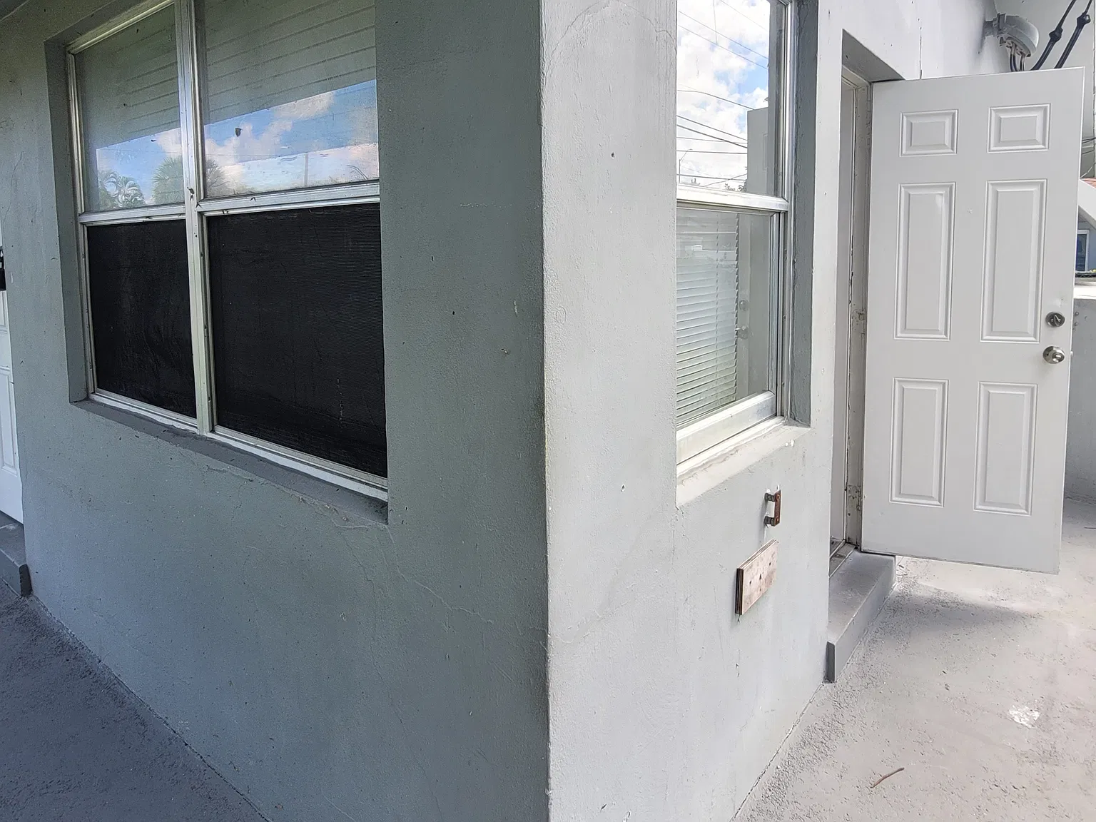 NE 19th Ct, North Miami Beach — Photo 4