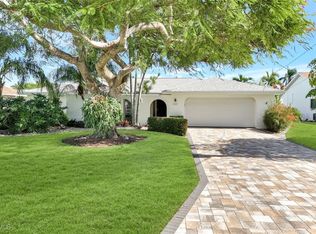 5301 SW 8th Pl, Cape Coral, FL 33914