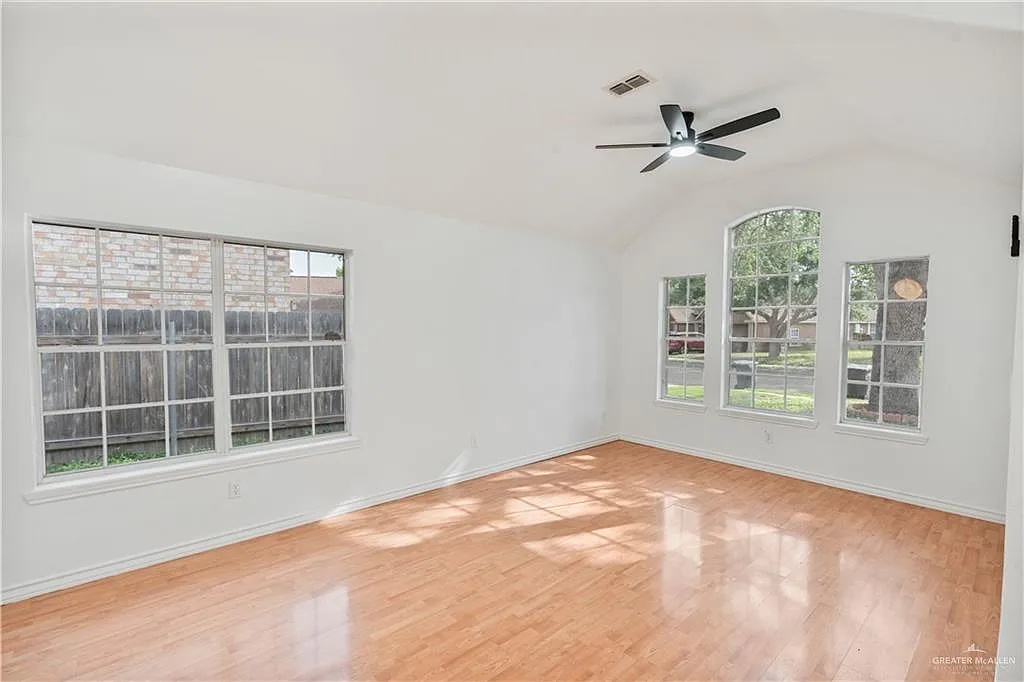 Building Photo - 1013 N 47th St