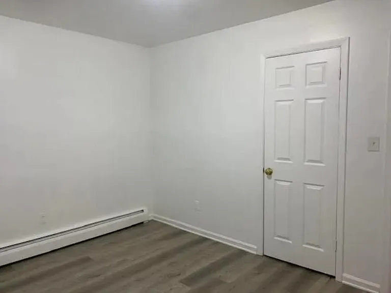 121 Mallory Ave #3 — Photo 13
