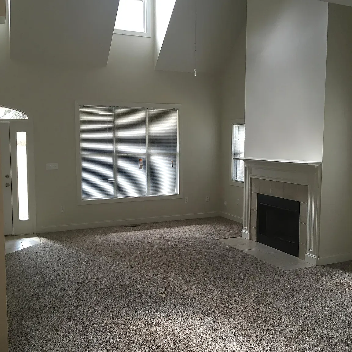 Building Photo - 1061 Rockinwood Dr