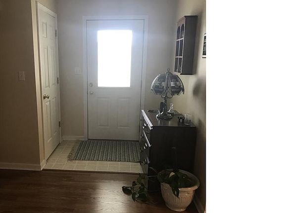 2nd image of 308 E Lynwood Dr