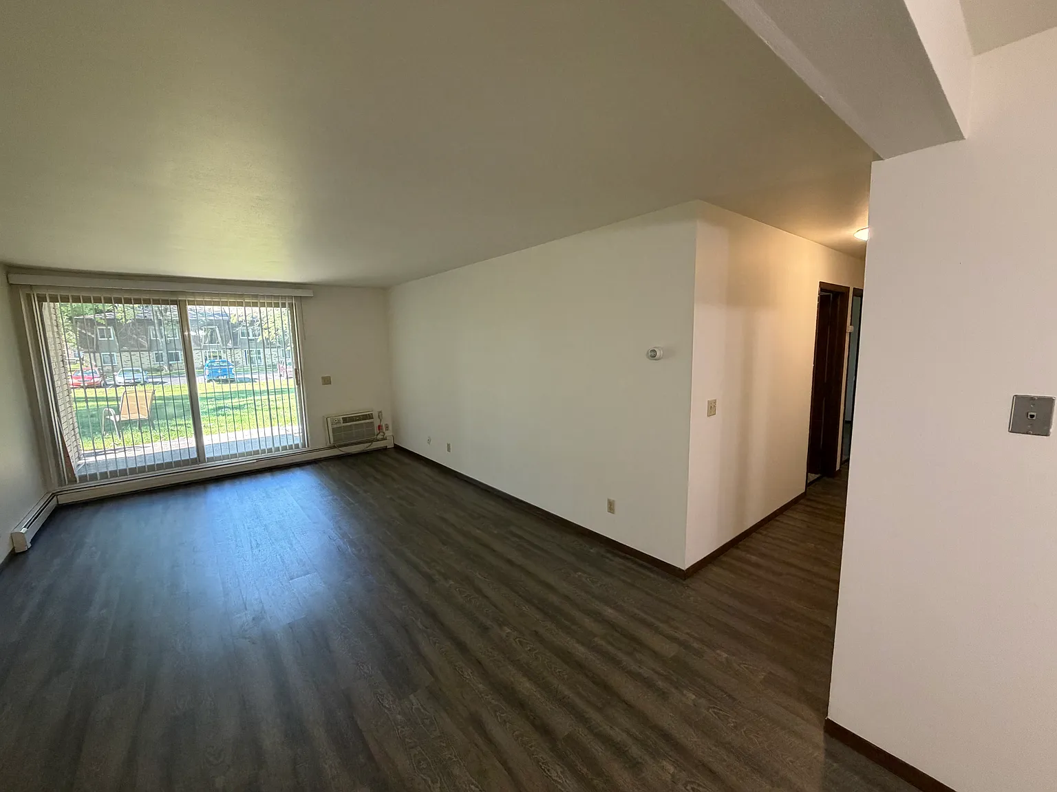 Paradise Apartments — Photo 4