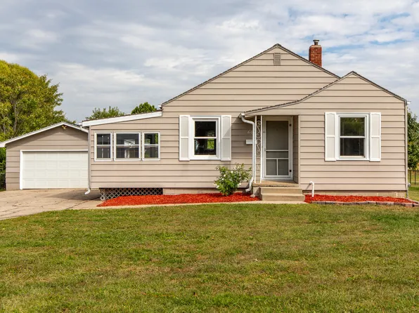605 1st Ave S, Altoona, IA 50009