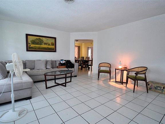 5th image of 4673 NW 41st Pl