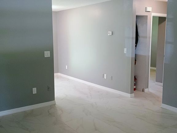 5th image of 21520 Campbell Dr #627