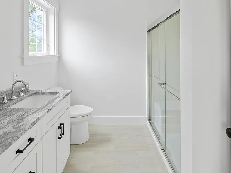 2 Honey Hill Ln — Photo 4