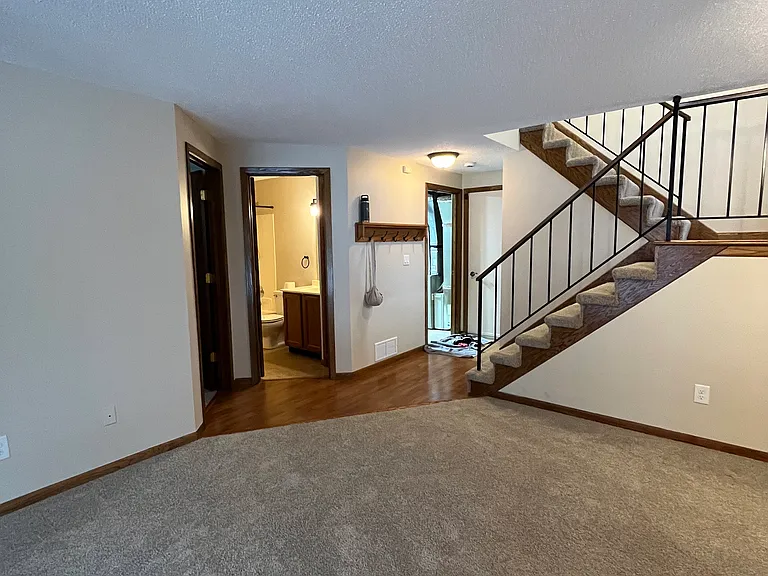 7017 Polaris Ln N — Photo 28