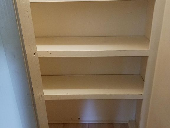 3rd image of 511 S Water Ave #2
