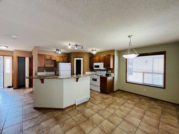 937 Arbour Lake Rd NW, Calgary, AB T3G 4S9
