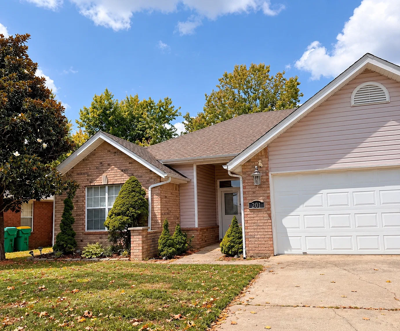 3 bed, 1463 sqft, $1,750 — Photo 1