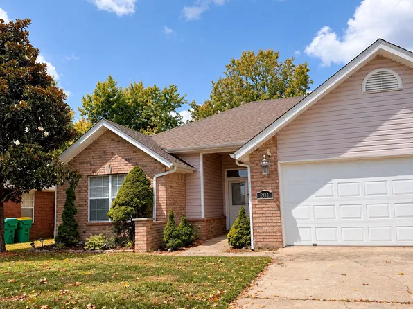 201 Fern St, Centerton, AR 72719