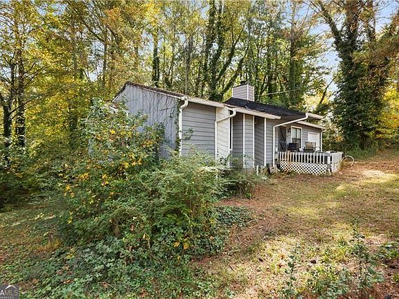 3rd image of 1496 Meadowlark Dr
