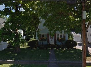 152 Lakeshore Dr, Westwood, MA 02090