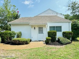 7 Carribean Ct, Barnegat, NJ 08005