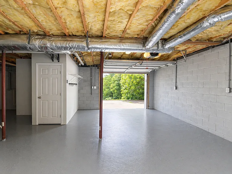 994 Bobcat Dr — Photo 28