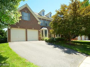 2721 Robaleed Way, Herndon, VA 20171