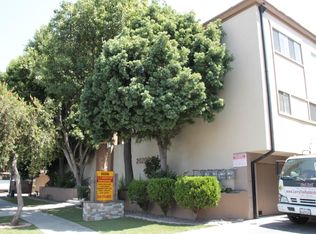 20200 Cantara St #305, Winnetka, CA 91306