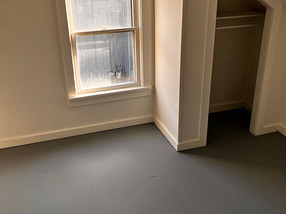 Upstairs bedroom #2