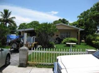 4640 SW 20th St, West Park, FL 33023