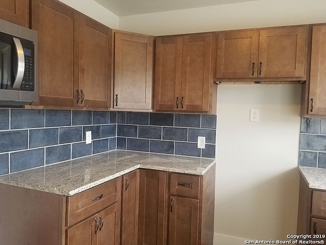 1st image of 555 Club Dr APT 5