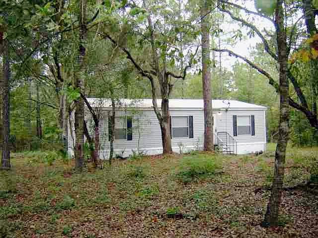 1st image of 24 Lake Ellen Cir