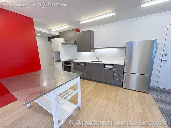 3rd image of 27 Warren St #1