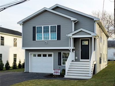17 Crane St, Pawtucket, RI, 02860