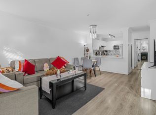 13733 74th Ave #411, Surrey, BC V3W 1B8