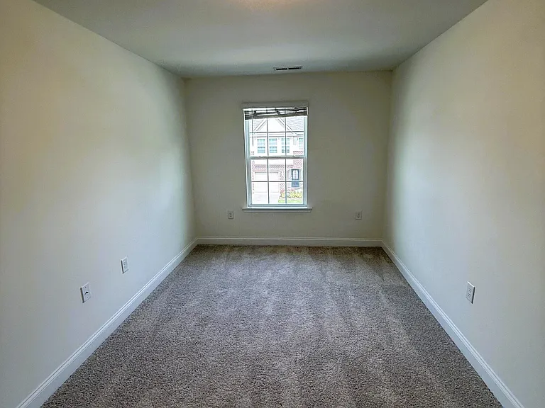 1209 Scholar Dr — Photo 10