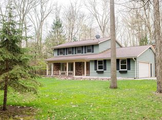 437 Woodhaven Ct, Sheboygan, WI 53081